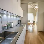 La Sortita Light And Modern