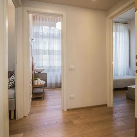 La Sortita Light And Modern